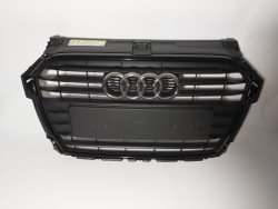 Audi A1 рестайлинг s-line решетка радиатора 8XA853651B