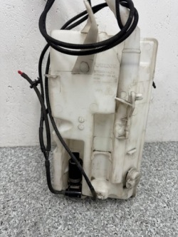 бачок омывателя жидкости насос volvo XC60 2008-2017 оригинал 30753424