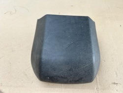 заглушка защита консоль средняя Chevrolet Camaro SS 2009-2015 92194342