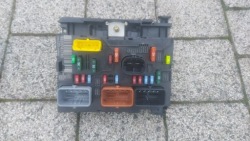 peugeot CITROEN блок комфорта предохранителей и реле 9659741780 L03