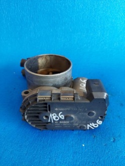 ДРОССЕЛЬНАЯ ЗАСЛОНКА A4 B5 2.8 V6 078133062B
