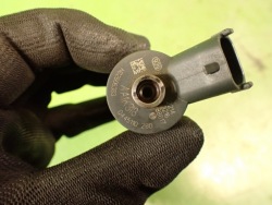 Bosch 0445110280 H82606383 форсунка