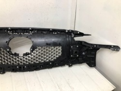 mazda oe KB8B-50712 решетка радиатора
