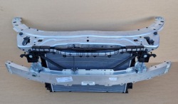 панель передняя / телевизор MERCEDES W205 S205 C205 A205 C63 AMG