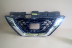 решетка радиатора nissan QASHQAI II J11 рестайлинг 17-