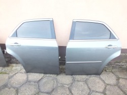 CHRYSLER 300C седан дверь левая правая зад 04- комплект.