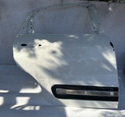 дверь боковые FIAT 500L 2012- правая задняя