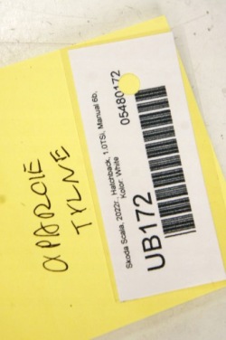 UB172 SKODA SCALA дивана левый зад