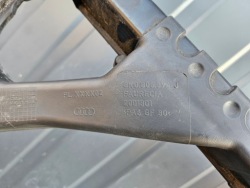 рамка перед передняя Усилитель Audi A4 B8 A5 и 8T 8K0805594J оригинал