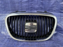 seat ALTEA TOLEDO решетка радиатора