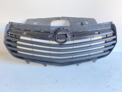 решетка радиатора opel VIVARO b II 2014-