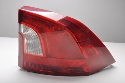 volvo S60 II фонарь правый задний 30796268
