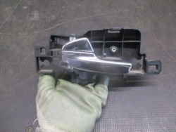 ручка двери . левая зад 6M21U22601BA FORD S-MAX и 06-10R