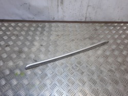 mercedes-benz GL X164 A1646830270 рамка бардачок