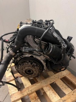 двигатель комплектный MERCEDES W246 651901 оригинал