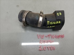 шланг труба интеркулера vw Tiguan I 2.0 tdi 5N0145828D