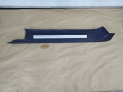 молдинг накладка порога правая volvo C70 II РЕСТАЙЛИНГ 2011R 31323197