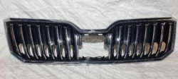 решетка радиатора SKODA SUPERB III