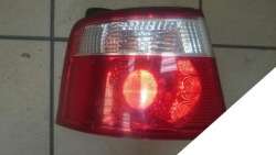 kia CARENS II 02-06 фонарь левый внешний