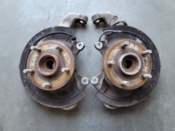 поворотный кулак, цапфа передняя левый 68044701 Dodge RAM 4 IV 1500 5.7 V8