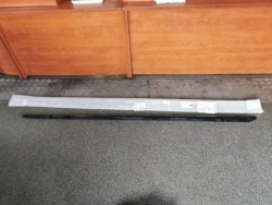 volkswagen oe 5TA853250R молдинг порога P