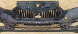 бампер передний SKODA OCTAVIA IV 5E3807221 решетка радиатора решетки