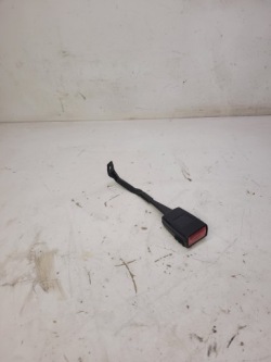 крепление ремня Audi OE 8P0857756C