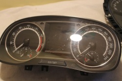 SKODA oe 6V0920746C