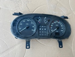 спидометр renault CLIO II 2000-2005 P8200059763 194 тыс. км.