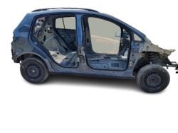 vw GOLF PLUS четверть правая зад