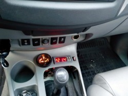 бачок на воды RANGER L200 HILUX NAVARA