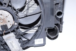 радиатор охлаждения вентилятор BMW 1 (E87) 9169526 10693401 2.0л 105kw 2008