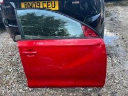 Двери Передний перед правый SKODA RAPID SPACEBACK LF3K