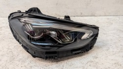 MERCEDES C класс W206 led High фара правая A2069067203