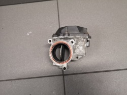 ДРОССЕЛЬНАЯ ЗАСЛОНКА Audi A8 D3 4.2 tdi 057128063B