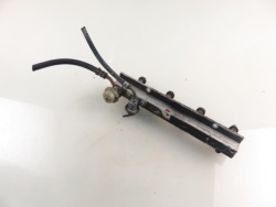 топливная рейка Honda и 1.6 16V D16W1