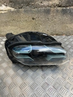 PORSCHE TAYCAN 9J1 фара full led правая +модуль с дефектом