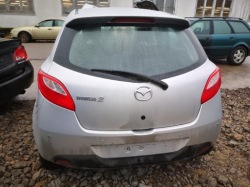 mazda 2 воздухозаборники Воздух для Кузова 2010 1.6л bp4kgm732