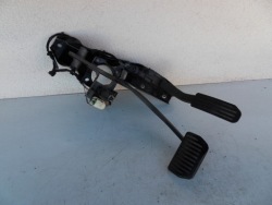 LAND ROVER Freelander II 2 L359 06-11 3.2 педаль газа тормоза автомат