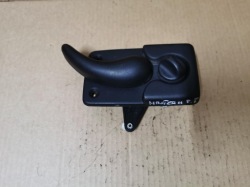 ручка двери внутренняя правая зад renault MASTER II 98-03 европа