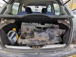 peugeot 206 воздухозаборники Воздух для Кузова 2002 1.4л