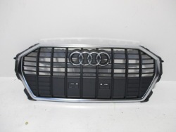 -решетка радиатора Audi Q3 83A