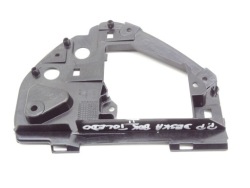 seat Toledo II 98-05 рамка предохранителей правое