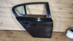 дверь правая задняя BMW 1 E87 668/9