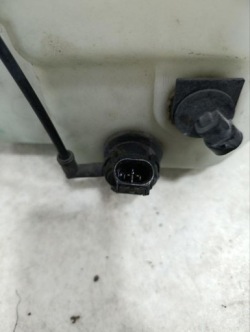 бачок омывателя жидкости Chevrolet CORVETTE 2005