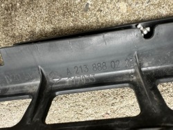 решетка радиатора A2138880223 MERCEDES e W213