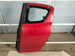 mazda задняя левая дверь