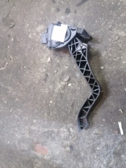 педаль газа потенциометр peugeot oe 9671433780