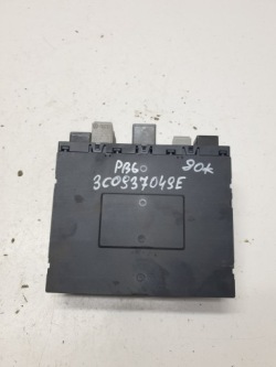 блок управления бортовой volkswagen oe 3C0937049E
