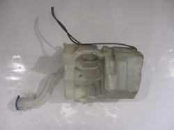 бачок омывателя volvo XC60 и 2008-2017 30753424